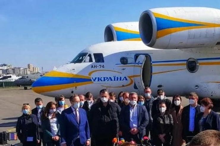 Сегодня из Италии вернулись украинские медики